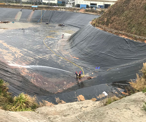 朔州废水池清理